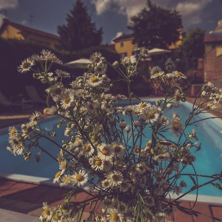 Agriturismo I Suri آستي المظهر الخارجي الصورة
