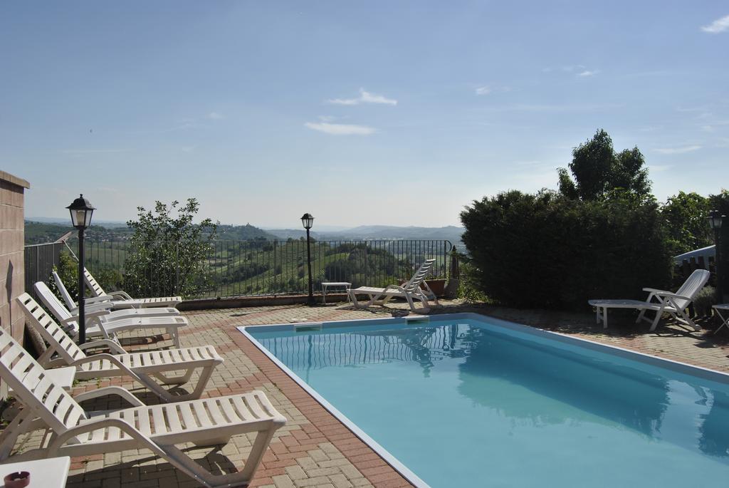 Agriturismo I Suri آستي المظهر الخارجي الصورة