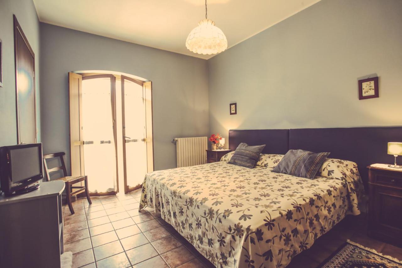 Agriturismo I Suri آستي المظهر الخارجي الصورة