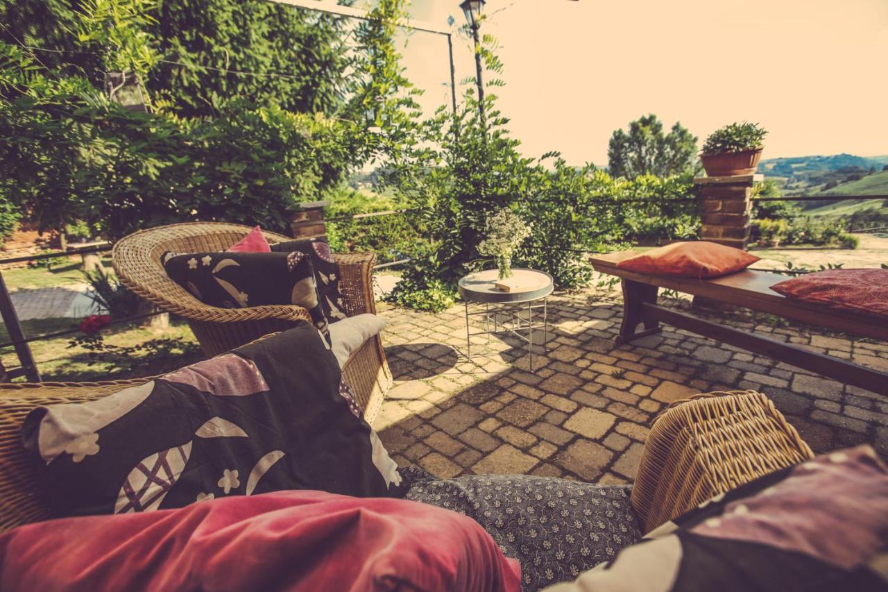Agriturismo I Suri آستي المظهر الخارجي الصورة